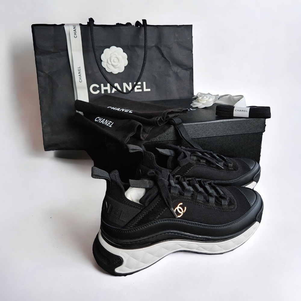 New & Rare! CHANEL S22 Trail Sneakers Black/Gold 37.5